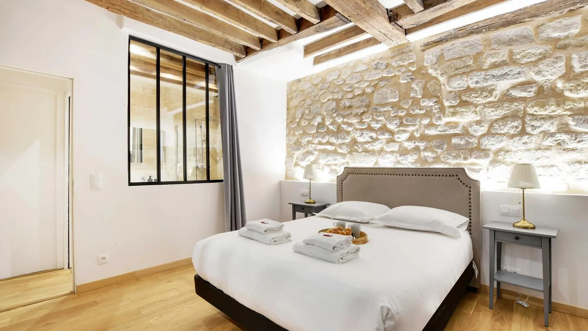 Apartamento Chic Au Coeur Du 9eme 2 6p Paris